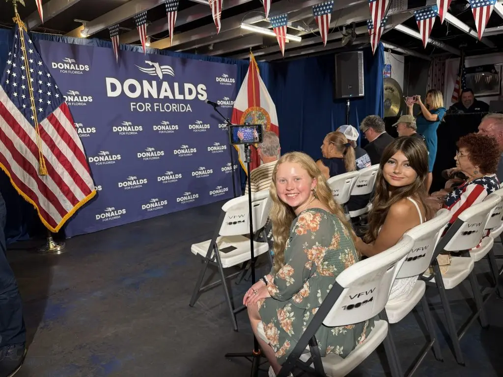 Zoë Bell attending the community event at VFW Post 10094 in Largo, Florida
